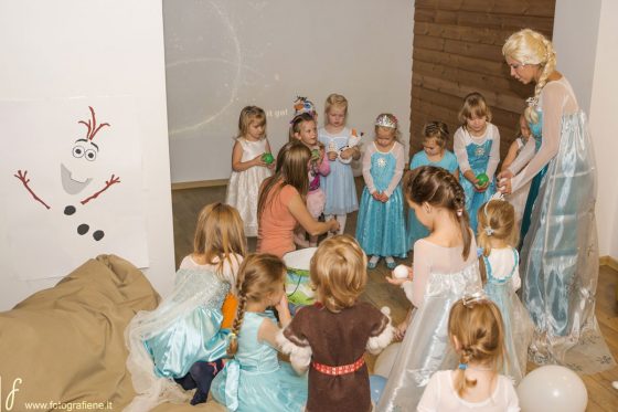 teminiai vaikų vakarėliai elfų slėnis
